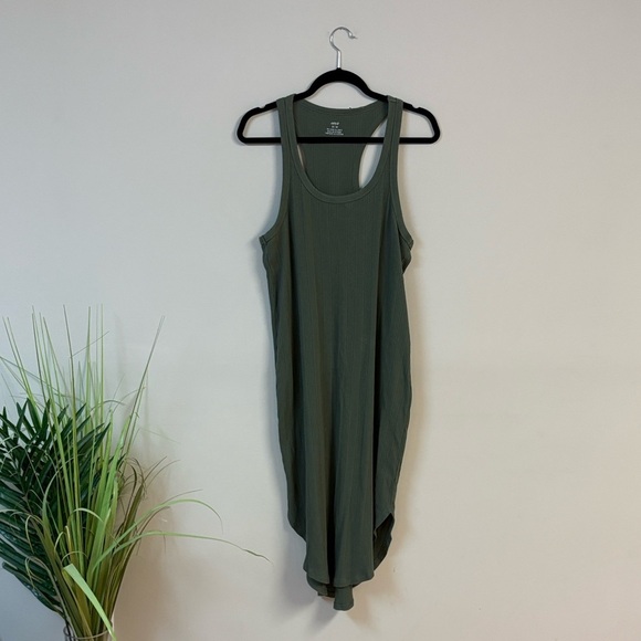 BNWOT Aerie Olive Green Maxi Dress size M - Picture 3 of 5